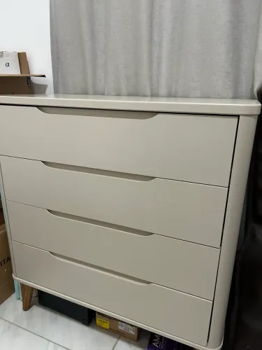 Vendo Cômoda Boom 4 gavetas