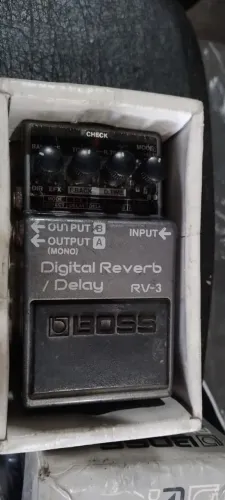 Boss rv3 reverb delay
