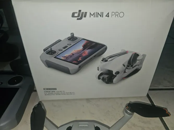 VENDO DJI MINI 4 PRO
