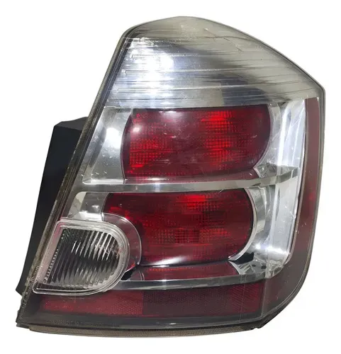 Lanterna Traseira Direita Nissan Sentra 2007 2008 2009/2012 Direito/passageiro Vermelho