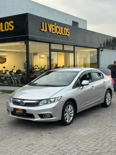 Honda Civic Sedan LXS 1.8/1.8 Flex 16V Aut. 4P 2012