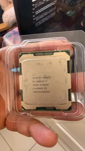 Xeon E5-2682V4 E5 2682 V4 CPU 14nm 16 Núcleos 32 Threads 2.5 Ghz 40 Mb 120 W Processador L