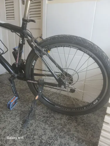 VENDO BIKE SEMI NOVA PEÇAS NOVAS