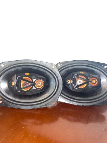 Auto falante da JBL de 100 w rms