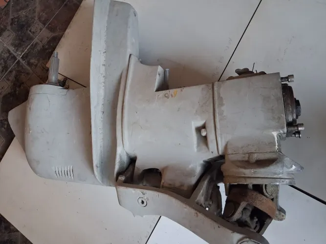 Rabeta Volvo Penta 270 - Totalmente Revisada