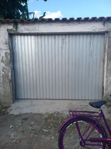 Vende-se Casa