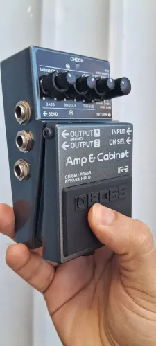 Pedal Boss IR-2 Amplificador e Gabinete