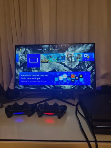 Playstation 4 Pro 1Tb - Otimo Estado