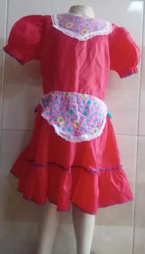 PARA FESTAS JU INAS!!! VENDO LOTE COM 26 PEÇAS!!!