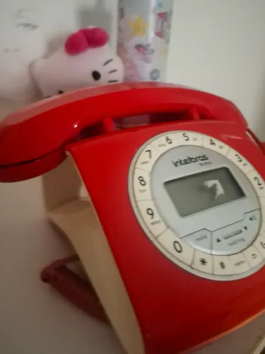 Telefone retro vermelho da Intelbras tc 8312