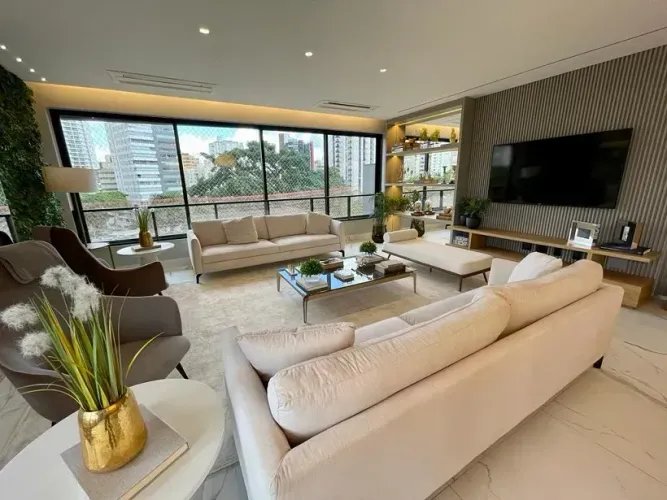 Apartamento com 222m2, 3 suítes, em frente a Praça do Sol, com churrasqueira a carvão, OPO