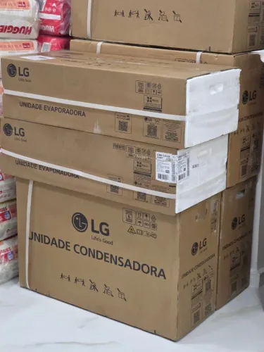 Ar-Condicionado LG Smart Inverter Voice +AI 12.000 BTU Frio 220V