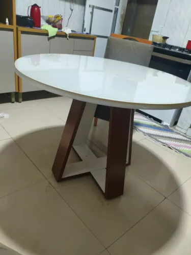 Mesa de vidro redonda 4 cadeiras