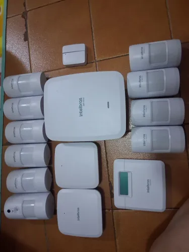 Sistema de Alarme Central AMT 8000