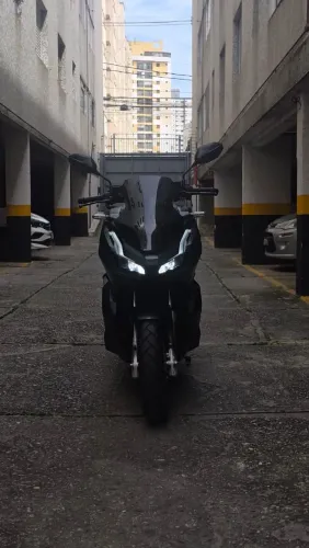 HONDA ADV