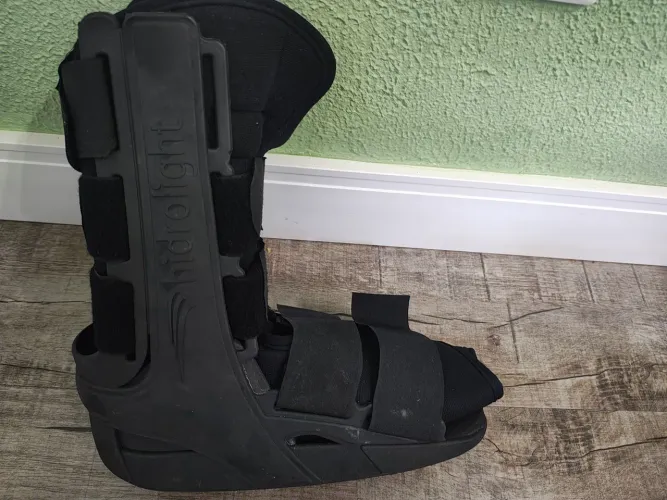 Bota Ortopédica Hidrolight Tamanho M