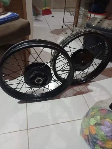 Par de aro da moto com rolamento factor 125 2013/2014