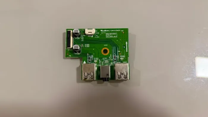 Placa Hub USB Auxiliar Monitor Alienware AW2523HF 21N117-1 748.09004.0011