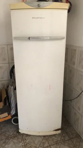 Vendo geladeira Brastemp
