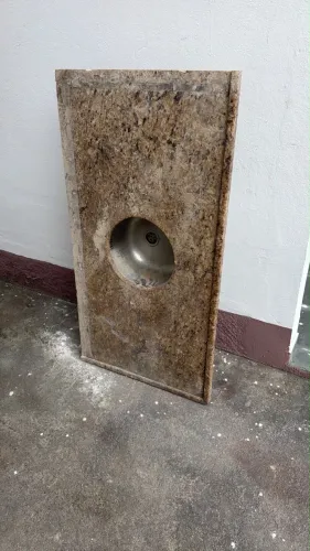 Vende se 2 pias Cuba inox granito e 2 bancadas de Granito