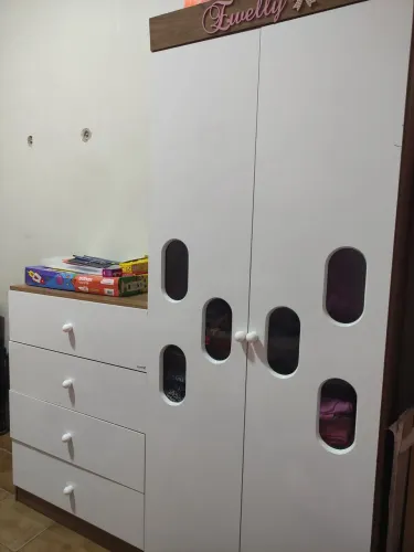 Guarda roupa infantil 