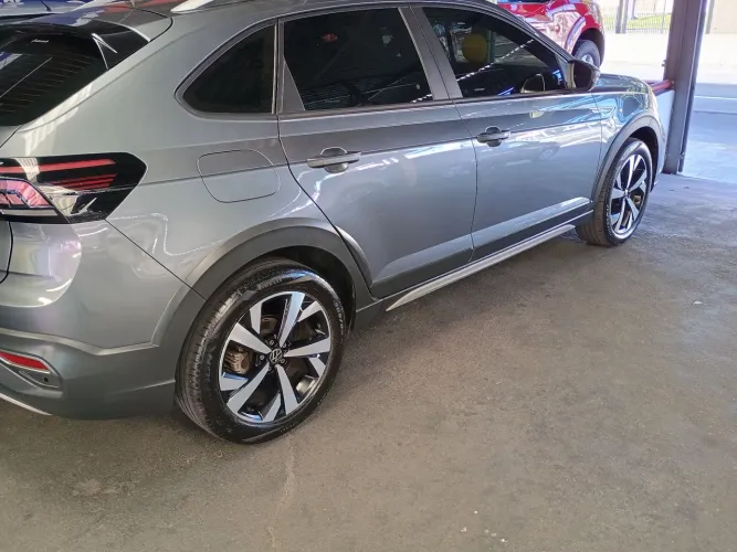 Volkswagen Nivus Highline 1.0 200 TSI Flex AUT 2023