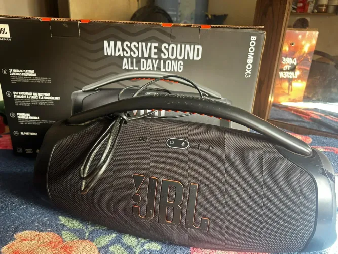 Bombox3
