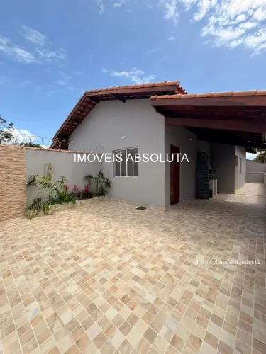 ALUGA-SE CASA COM DOIS DORMITÓRIOS EM ITANHAÉM