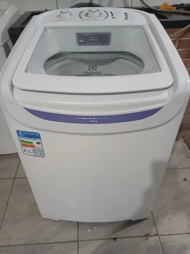 Máquina de Lavar Roupa 