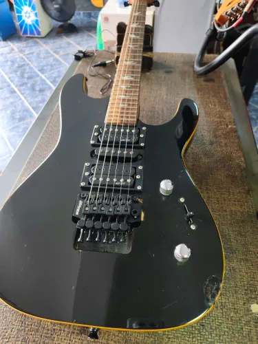Guitarra Menphys - Tagima