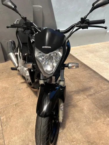 Honda CB 300R 2014 - Muito Nova, Documento OK e Revisada