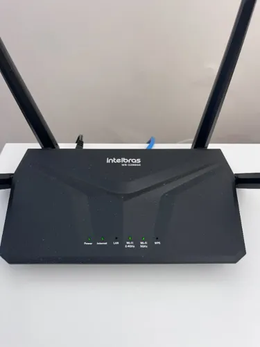 Roteador Wi-Fi W5 1200Gs Intelbras 5G - para conexões de até 800Mbps.
