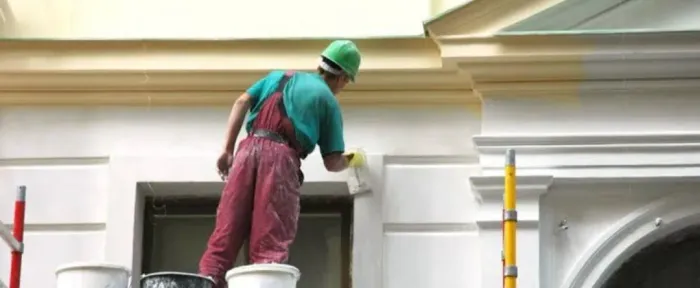 Pintura e obras.