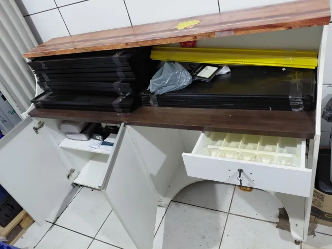 Vendo balcão, para conveniências.