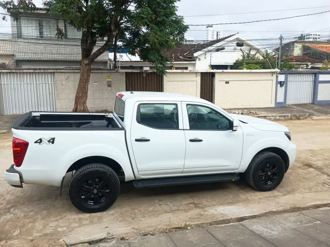 Nissan Frontier SE CD 4X4 2.3 Bi-TB Diesel Aut. 2023