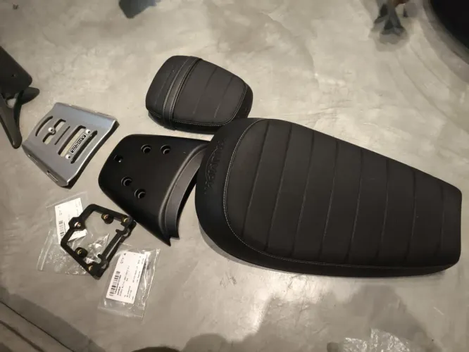 Kit Banco com parafuso Triumph Street Scrambler