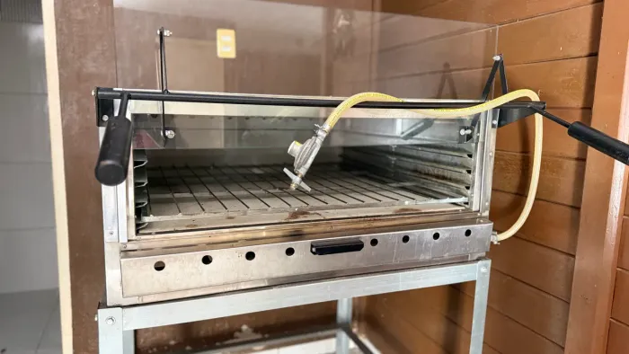 Forno Industrial a Gás Inox - Com Cavalete (6 Queimadores)