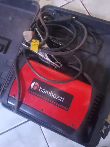 VENDO MAQUINA DE SOLDA ELÉTRICA