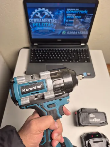 CHAVE DE IMPACTO KAMOLEE BRUSHLESS 1050 N·m - 18V COM 2 BATERIAS