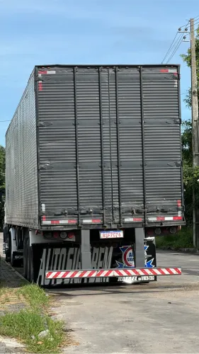 Vendo Scania 4#2 ano 2005 evolução completo  e carreta Random 15 metros 