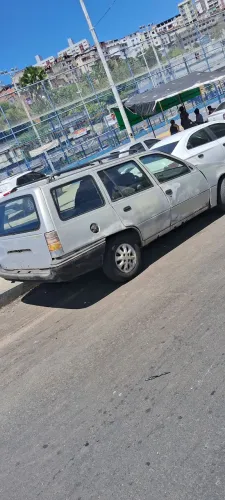 Vendo motor 1.8 para kadet, ipanema, monza excelente, tenho outras peças .
