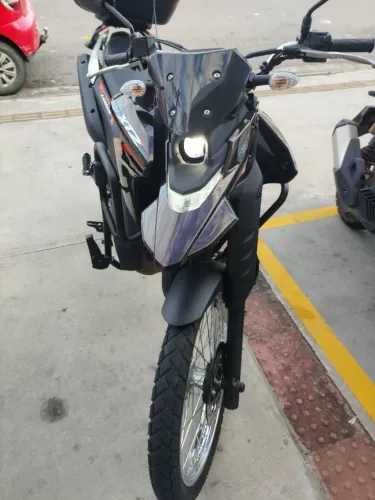 Lander apenas 1700 kms
