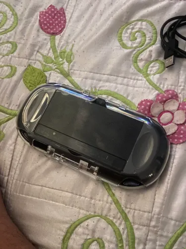 vende-se PS VITA FAT