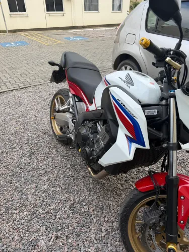 CB650F Moto Poco Anda Fica So Quardada