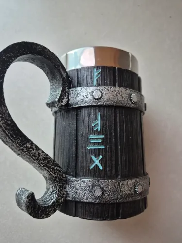 Caneca 3D Resina Barril Viking Runas Nórdica Decoração - GS