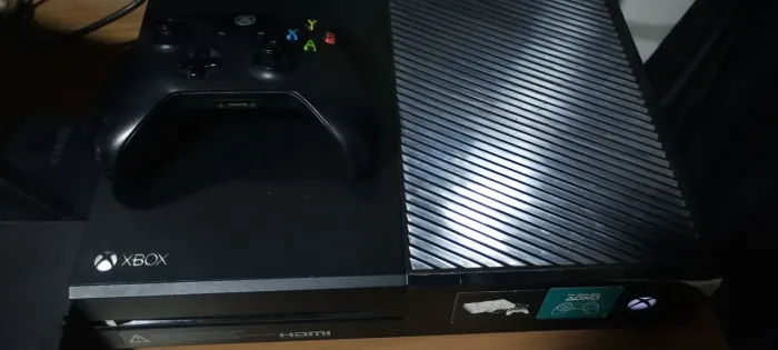 Xbox one fat, com 1 controle