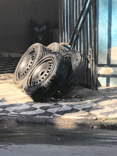 Rodas 15 furacão 4/100 cabe na GM Fiat e Volkswagen