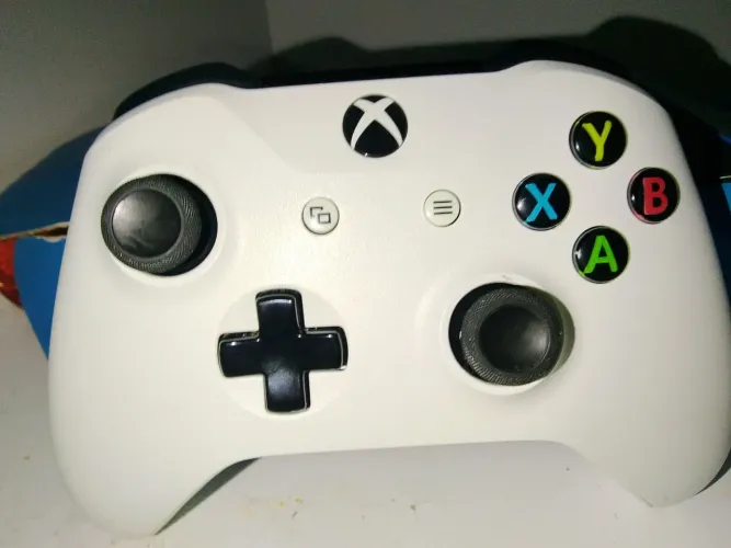 Controle Xbox one original.