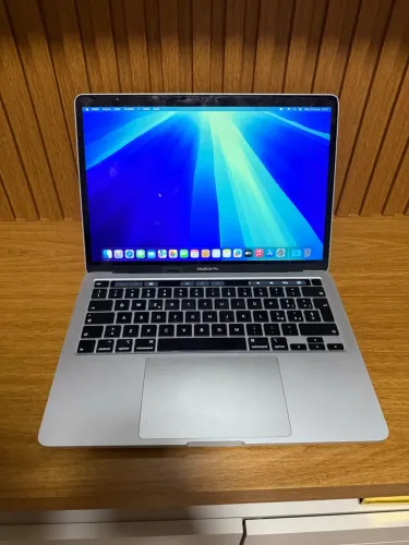 Macbook PRO 2020 16GB Ram / SDD 1TB / Touchbar