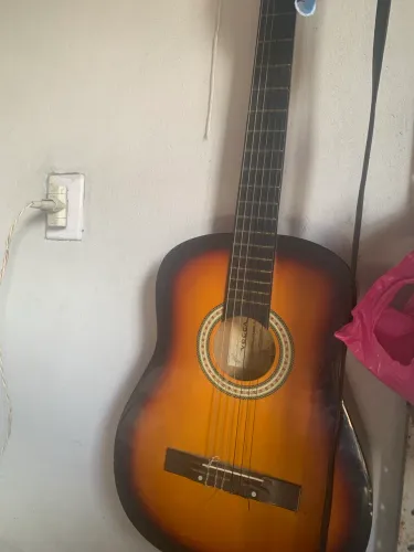 Vende se violão vogga